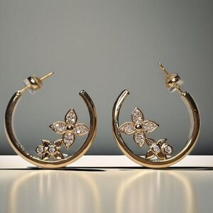 Luxury Designer 18k Gold Plated Clover Pave Zircon Crystal Hoop Earrings